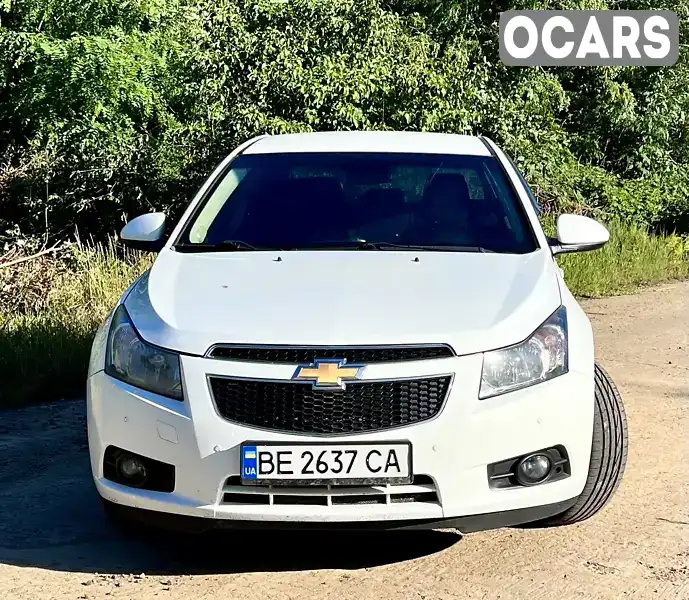 Седан Chevrolet Cruze 2011 1.8 л. Автомат обл. Запорожская, Запорожье - Фото 1/15