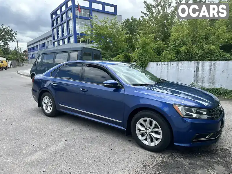 Седан Volkswagen Passat 2016 1.8 л. Автомат обл. Винницкая, Винница - Фото 1/21