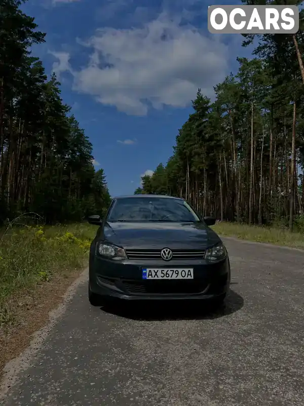 Седан Volkswagen Polo 2011 1.57 л. Ручна / Механіка обл. Харківська, Балаклія - Фото 1/16