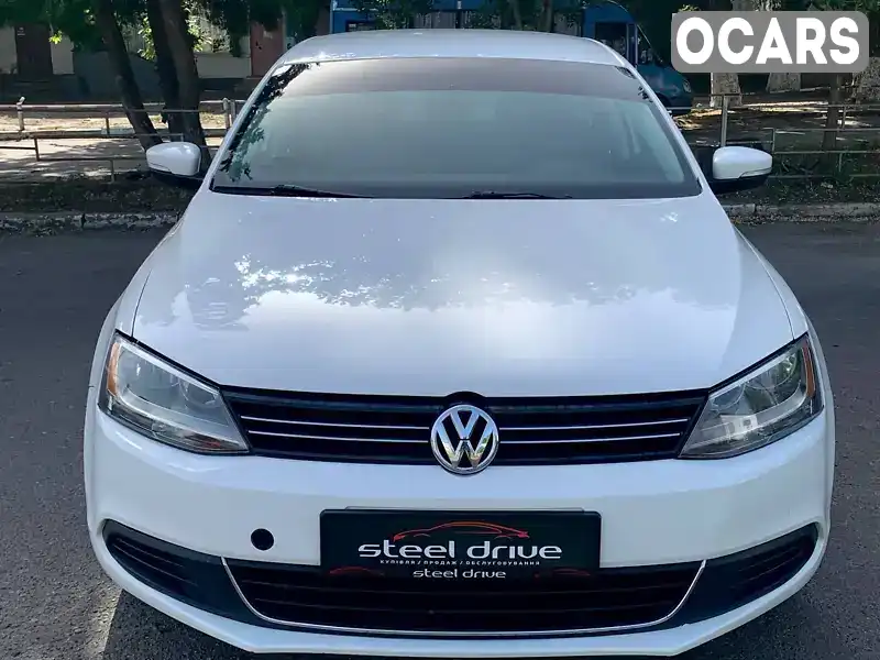 Седан Volkswagen Jetta 2013 2.5 л. Автомат обл. Миколаївська, Миколаїв - Фото 1/21