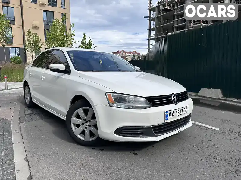 Седан Volkswagen Jetta 2012 2.47 л. Автомат обл. Київська, Київ - Фото 1/21