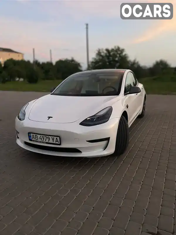 Седан Tesla Model 3 2023 null_content л. обл. Киевская, Киев - Фото 1/18