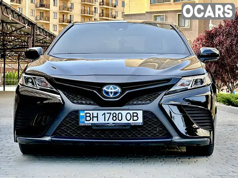 Седан Toyota Camry 2019 2.5 л. Варіатор обл. Одеська, Одеса - Фото 1/21