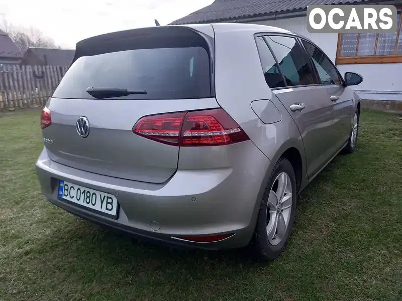 Хэтчбек Volkswagen Golf 2016 null_content л. Автомат обл. Львовская, Новояворовск - Фото 1/4