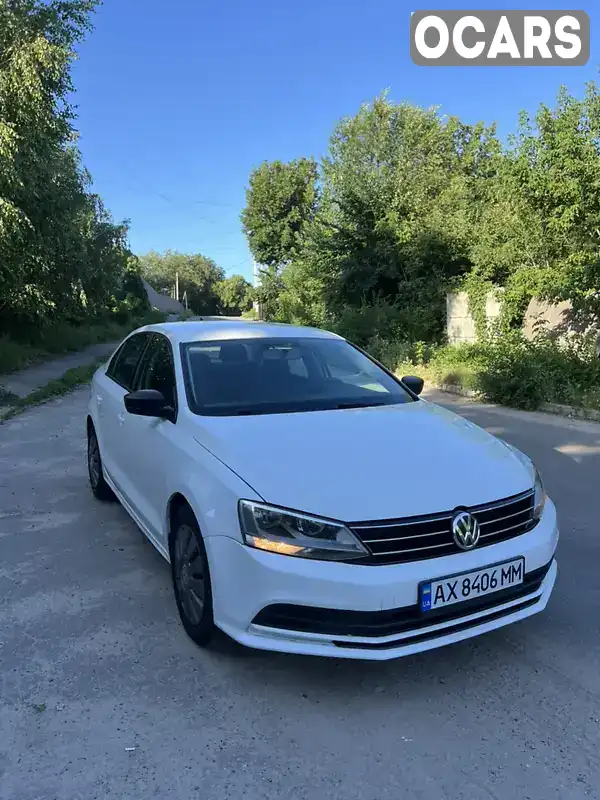 Седан Volkswagen Jetta 2015 1.98 л. Автомат обл. Киевская, Киев - Фото 1/15