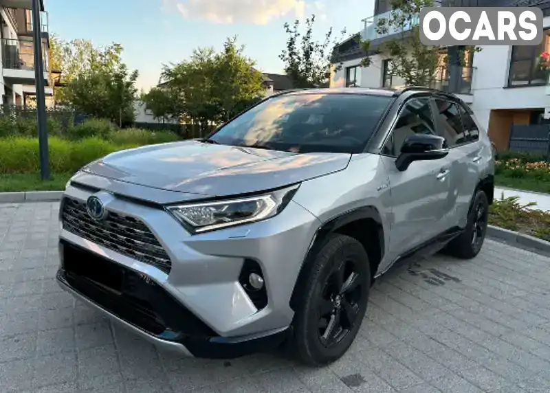 Позашляховик / Кросовер Toyota RAV4 2018 2.5 л. Автомат обл. Чернівецька, Чернівці - Фото 1/21