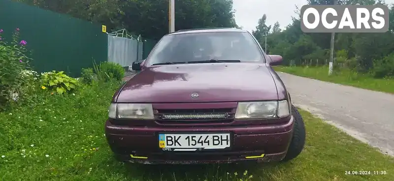 Седан Opel Vectra 1991 2 л. Ручная / Механика обл. Хмельницкая, Нетешин - Фото 1/9