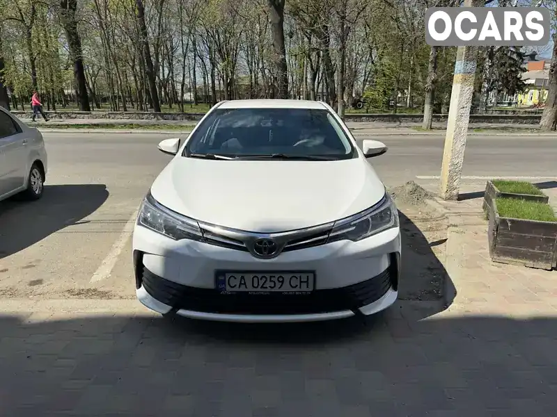 Седан Toyota Corolla 2017 1.6 л. Ручная / Механика обл. Черкасская, Шпола - Фото 1/21