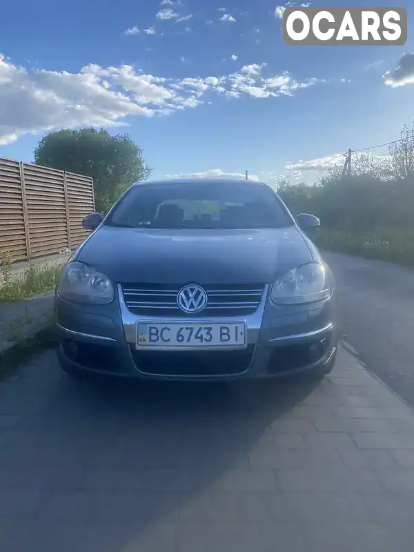 Седан Volkswagen Jetta 2008 1.6 л. Ручная / Механика обл. Львовская, location.city.sokilnyky - Фото 1/7