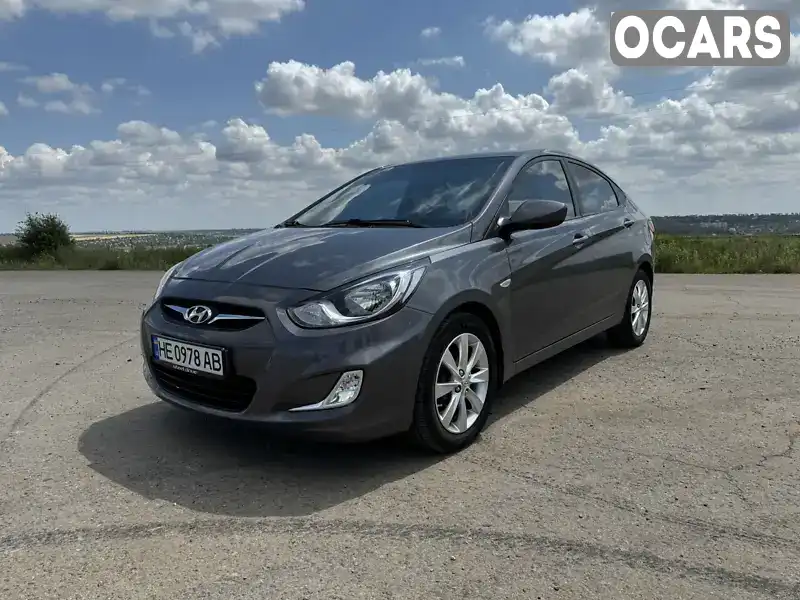 Седан Hyundai Accent 2013 1.4 л. Автомат обл. Миколаївська, Миколаїв - Фото 1/6