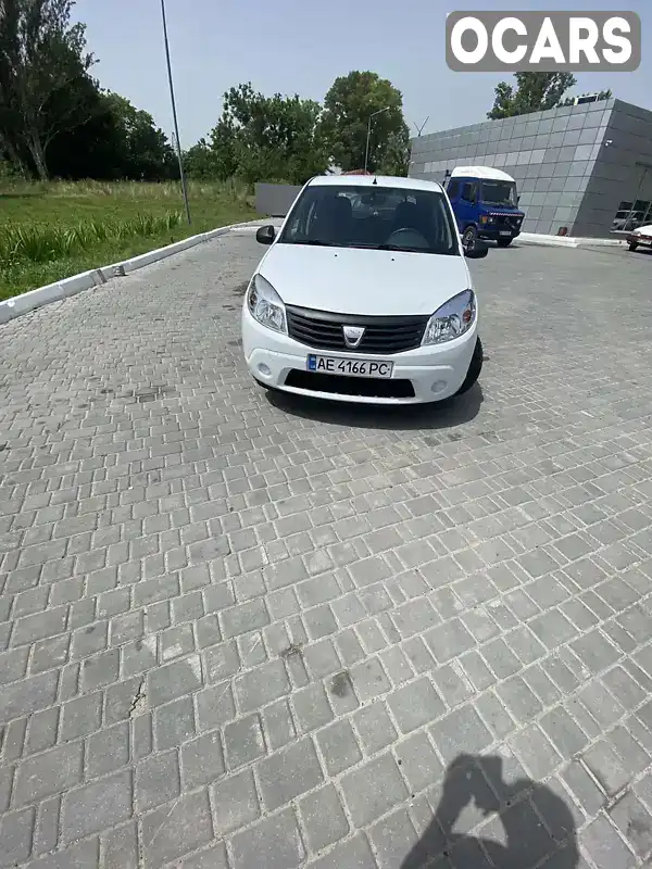 Хэтчбек Dacia Sandero 2008 1.2 л. Ручная / Механика обл. Днепропетровская, Днепр (Днепропетровск) - Фото 1/14