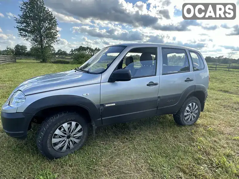 Позашляховик / Кросовер Chevrolet Niva 2015 1.69 л. Ручна / Механіка обл. Житомирська, location.city.dovbysh - Фото 1/8