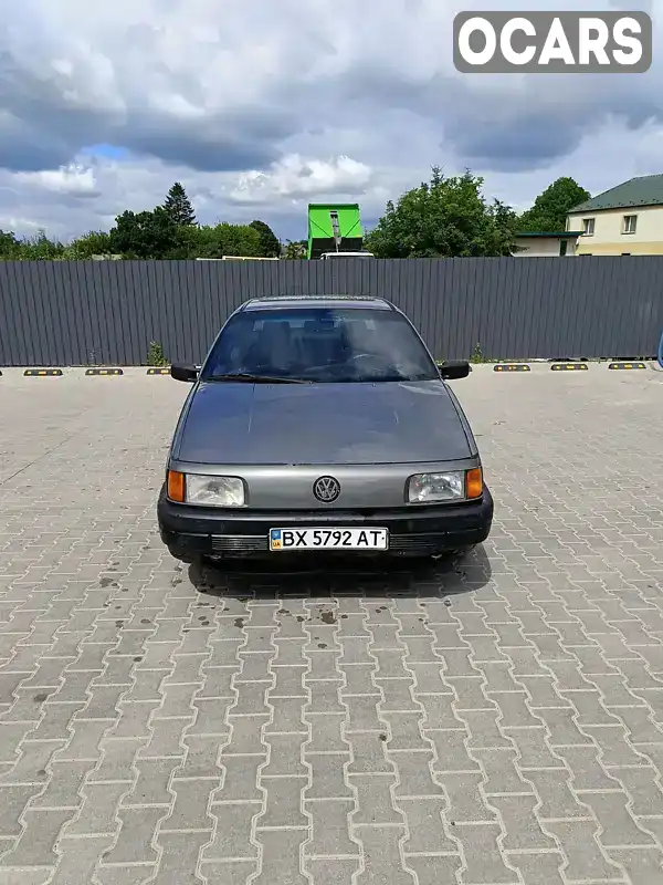 Седан Volkswagen Passat 1988 1.6 л. Ручна / Механіка обл. Тернопільська, Ланівці - Фото 1/21