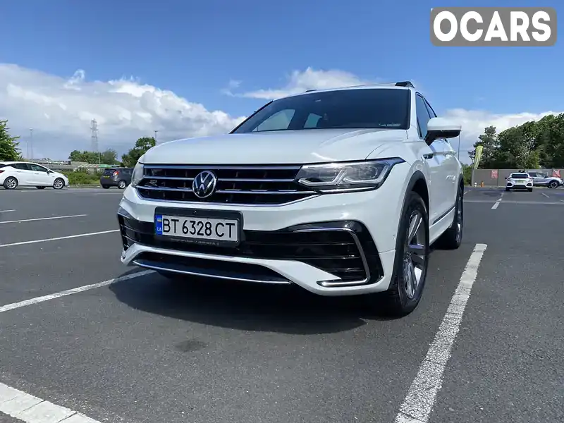 Внедорожник / Кроссовер Volkswagen Tiguan 2021 1.98 л. Робот обл. Херсонская, Херсон - Фото 1/21