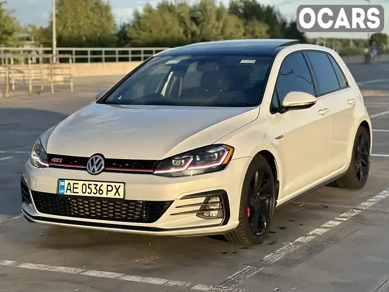 Хетчбек Volkswagen Golf GTI 2019 2 л. Автомат обл. Київська, Київ - Фото 1/13