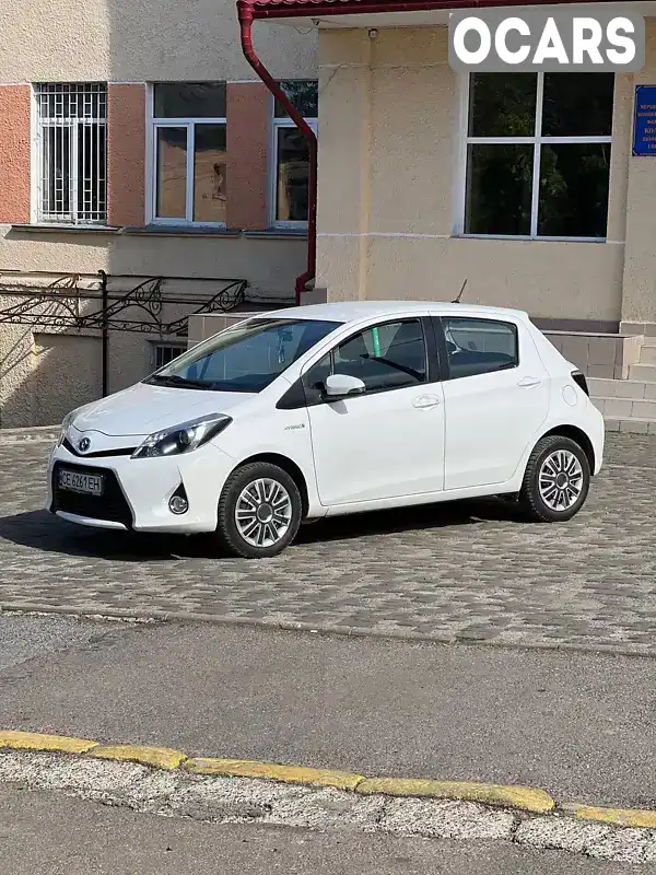 Хэтчбек Toyota Yaris 2013 1.5 л. Вариатор обл. Черновицкая, Черновцы - Фото 1/18