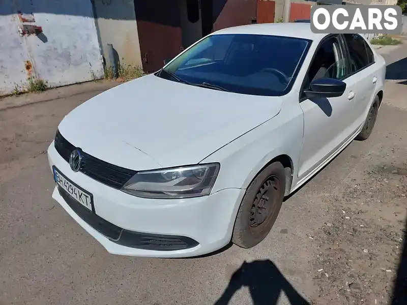 Седан Volkswagen Jetta 2013 1.98 л. обл. Одеська, Одеса - Фото 1/21