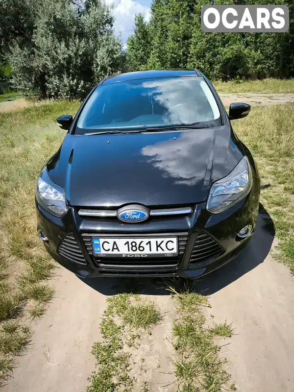 Седан Ford Focus 2012 2 л. Автомат обл. Черкасская, Черкассы - Фото 1/19