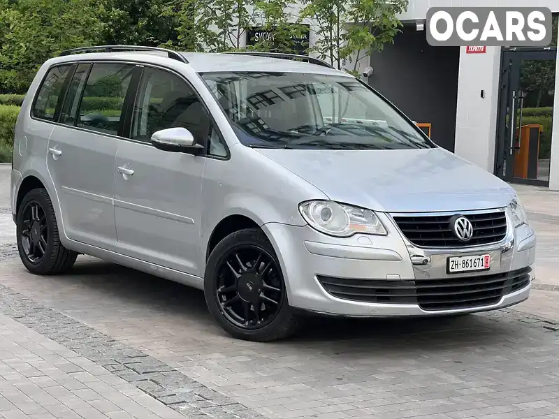 Мінівен Volkswagen Touran 2010 1.39 л. Ручна / Механіка обл. Київська, Київ - Фото 1/21