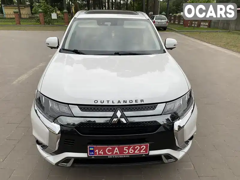 Позашляховик / Кросовер Mitsubishi Outlander 2017 3 л. Автомат обл. Львівська, Новояворівськ - Фото 1/21