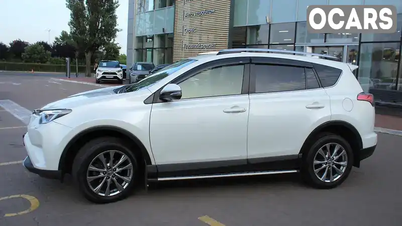 Внедорожник / Кроссовер Toyota RAV4 2015 2.23 л. Автомат обл. Киевская, Киев - Фото 1/21