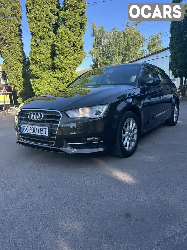 Хэтчбек Audi A3 2014 1.6 л. Автомат обл. Ровенская, Дубно - Фото 1/21