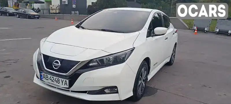 Хэтчбек Nissan Leaf 2018 null_content л. Типтроник обл. Винницкая, Винница - Фото 1/11