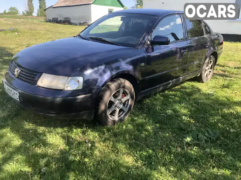 Седан Volkswagen Passat 1999 1.8 л. Ручна / Механіка обл. Черкаська, Умань - Фото 1/9