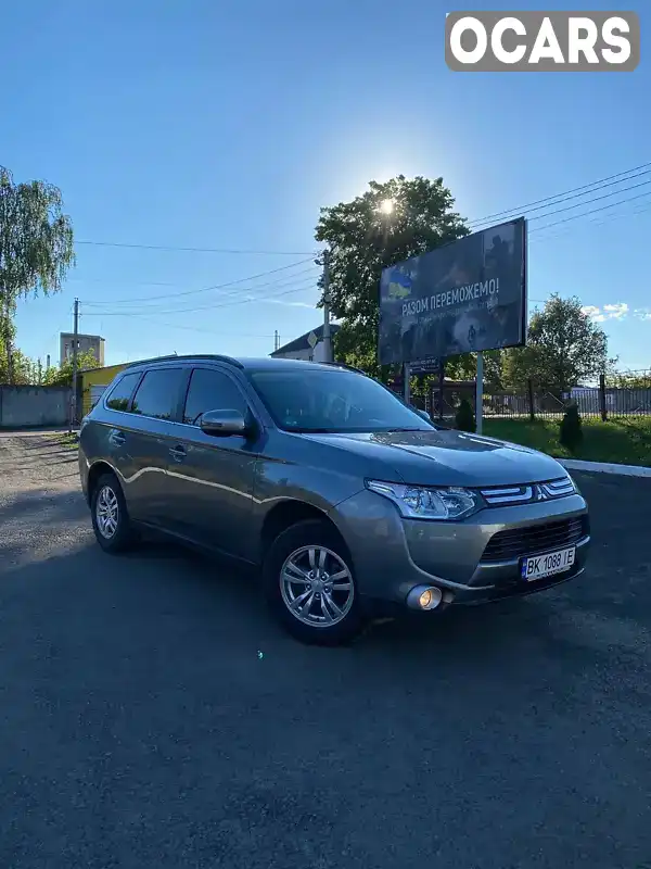 Внедорожник / Кроссовер Mitsubishi Outlander 2012 2.27 л. Ручная / Механика обл. Ровенская, Владимирец - Фото 1/16