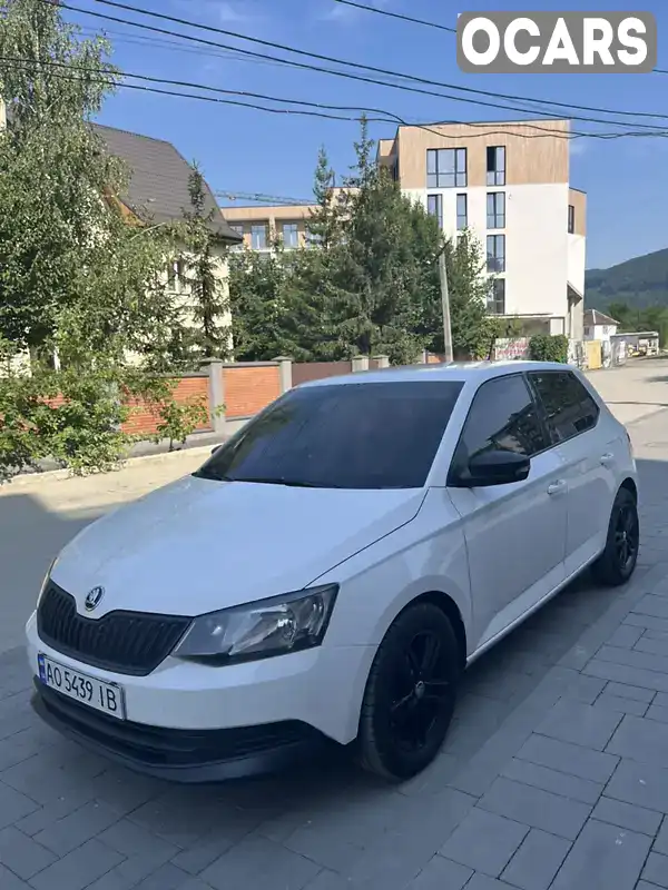 Хэтчбек Skoda Fabia 2016 1.2 л. Ручная / Механика обл. Закарпатская, Свалява - Фото 1/11