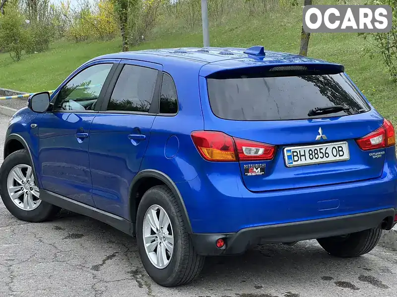 Позашляховик / Кросовер Mitsubishi Outlander Sport 2016 2 л. Автомат обл. Рівненська, Рівне - Фото 1/11