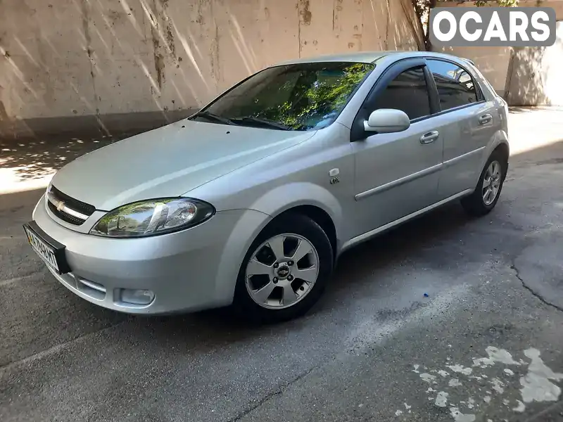 Хетчбек Chevrolet Lacetti 2010 1.8 л. Автомат обл. Київська, Київ - Фото 1/10