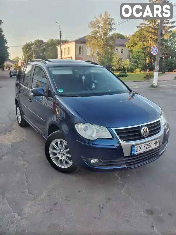 Мінівен Volkswagen Touran 2008 2 л. Ручна / Механіка обл. Хмельницька, Славута - Фото 1/21