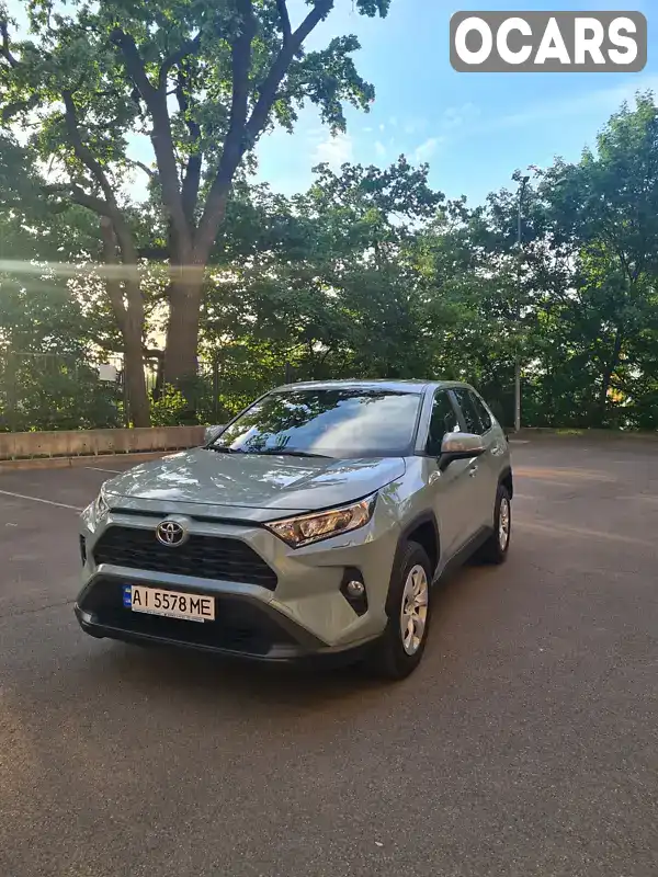 Позашляховик / Кросовер Toyota RAV4 2020 1.99 л. Варіатор обл. Київська, Київ - Фото 1/11