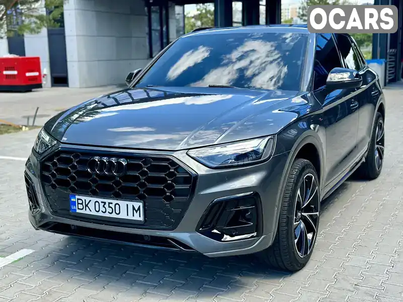 Позашляховик / Кросовер Audi Q5 2022 1.98 л. Автомат обл. Рівненська, Рівне - Фото 1/21