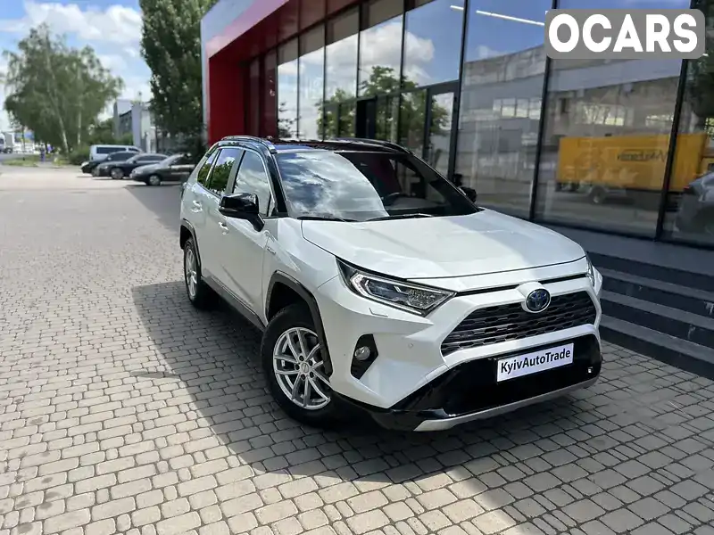 Позашляховик / Кросовер Toyota RAV4 2020 2.49 л. Варіатор обл. Київська, Київ - Фото 1/21