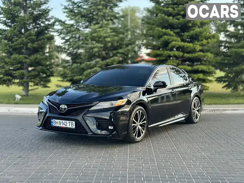 Седан Toyota Camry 2018 2.5 л. Автомат обл. Одеська, Одеса - Фото 1/21