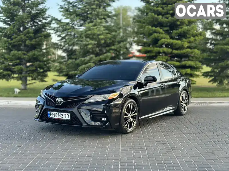 Седан Toyota Camry 2018 2.5 л. Автомат обл. Одесская, Одесса - Фото 1/21