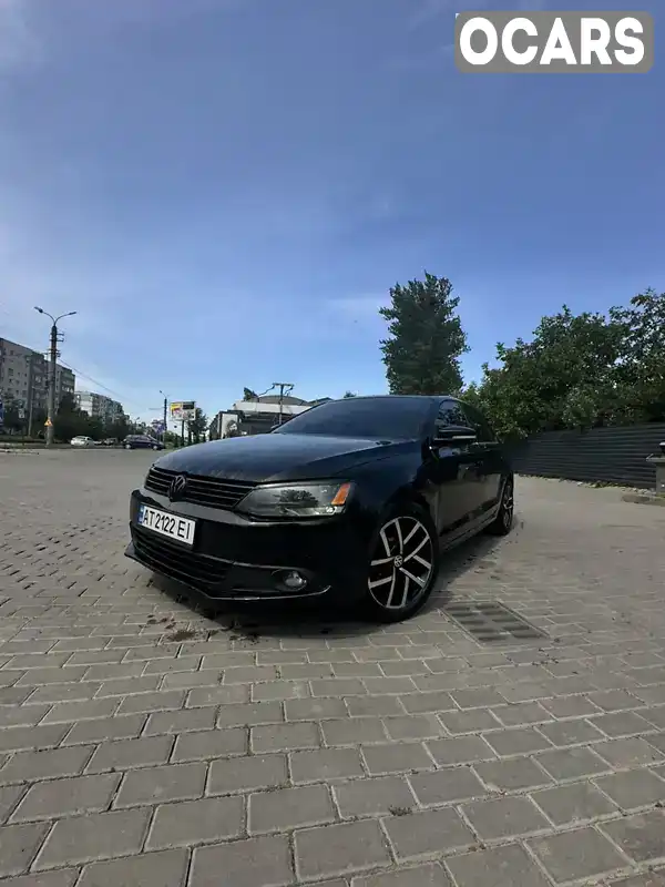 Седан Volkswagen Jetta 2011 2 л. Автомат обл. Ивано-Франковская, Косов - Фото 1/11