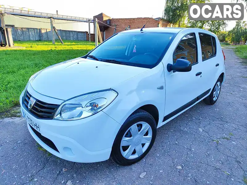 Хетчбек Dacia Sandero 2010 1.4 л. Ручна / Механіка обл. Волинська, Луцьк - Фото 1/21