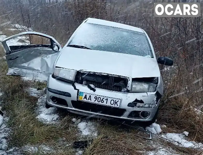 Хэтчбек Skoda Fabia 2006 1.2 л. Ручная / Механика обл. Полтавская, Глобино - Фото 1/5