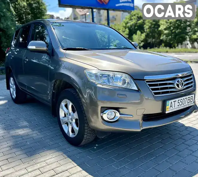 Внедорожник / Кроссовер Toyota RAV4 2011 2 л. Автомат обл. Ивано-Франковская, Ивано-Франковск - Фото 1/13