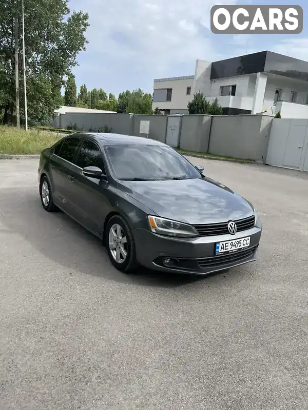 Седан Volkswagen Jetta 2011 2.5 л. Автомат обл. Днепропетровская, Днепр (Днепропетровск) - Фото 1/16