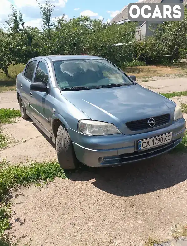 Седан Opel Astra 2008 1.39 л. Ручная / Механика обл. Черкасская, Черкассы - Фото 1/3