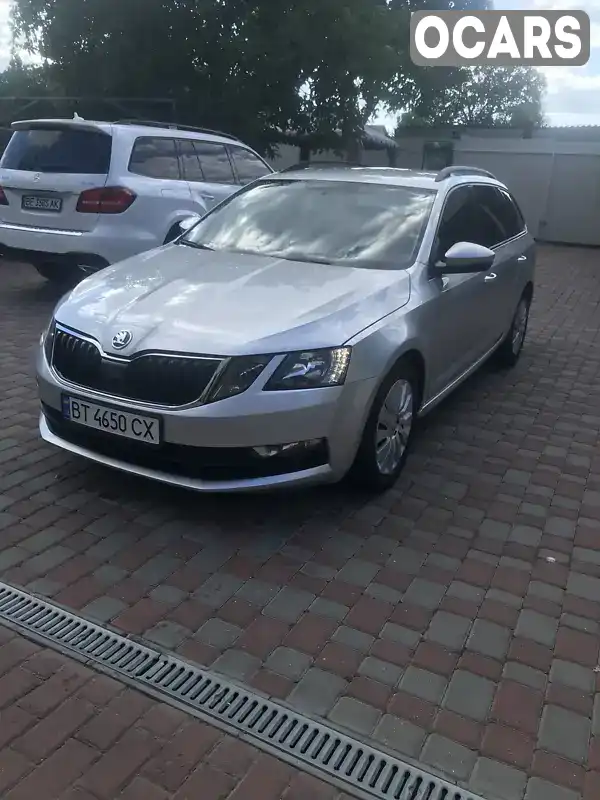 Універсал Skoda Octavia 2019 1.6 л. Ручна / Механіка обл. Львівська, Миколаїв - Фото 1/9