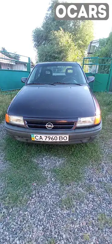 Хэтчбек Opel Astra 1994 null_content л. Ручная / Механика обл. Черкасская, Умань - Фото 1/7