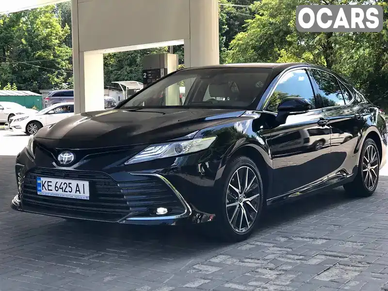 Седан Toyota Camry 2023 2.49 л. Вариатор обл. Днепропетровская, Днепр (Днепропетровск) - Фото 1/21