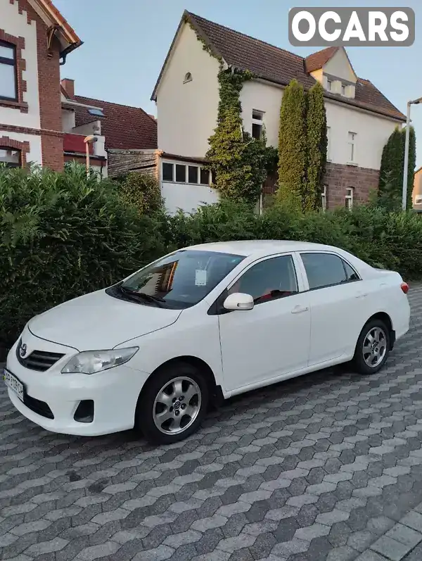 Седан Toyota Corolla 2011 1.6 л. Ручная / Механика обл. Запорожская, Запорожье - Фото 1/12