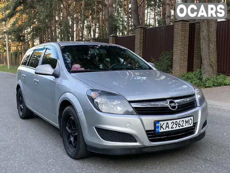 Универсал Opel Astra 2010 1.3 л. Ручная / Механика обл. Киевская, Киев - Фото 1/18