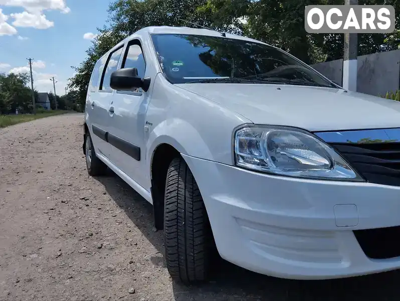 Седан Dacia Logan 2009 1.39 л. Ручная / Механика обл. Черкасская, Христиновка - Фото 1/21